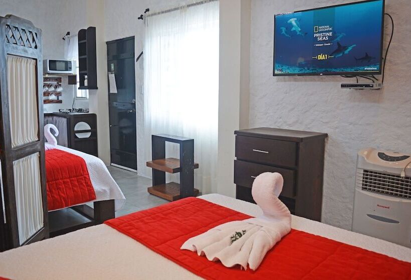 پانسیون Hostal Cann's House