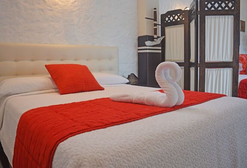 پانسیون Hostal Cann's House