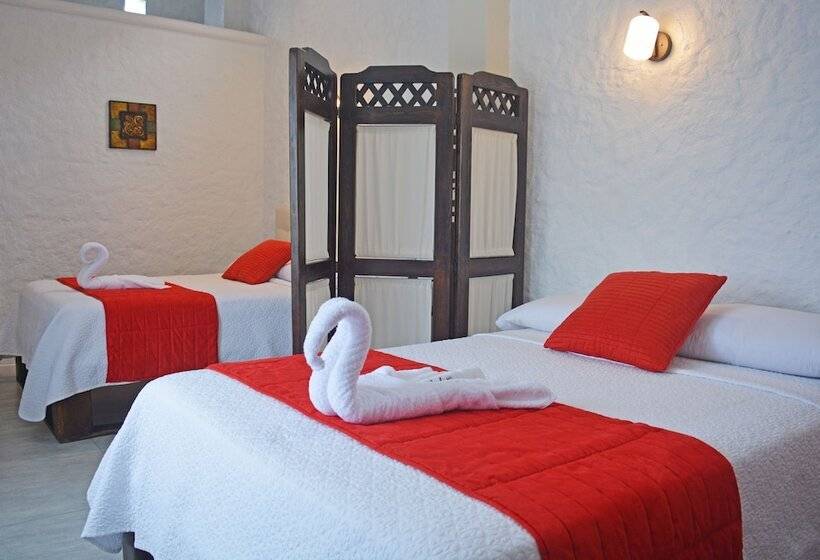 پانسیون Hostal Cann's House