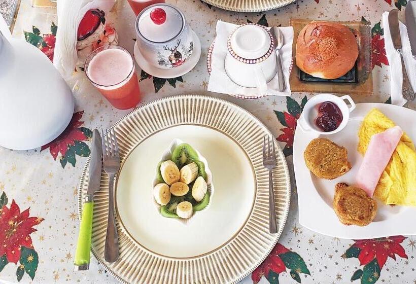 پانسیون Hostal Cann's House