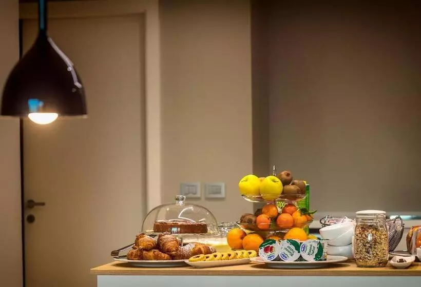 پانسیون La Villa   Luxury Guest House