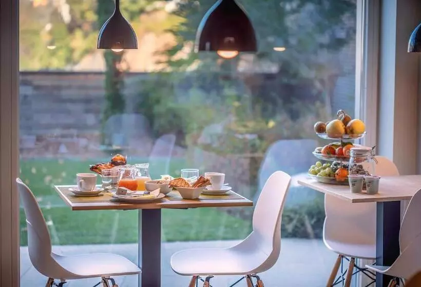 پانسیون La Villa   Luxury Guest House