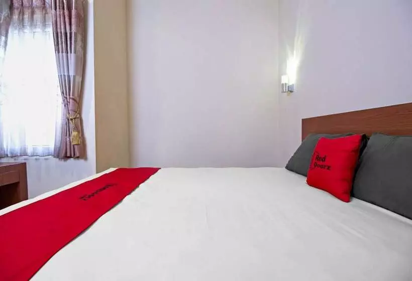 ペンション Reddoorz Near Trans Studio Mall 2