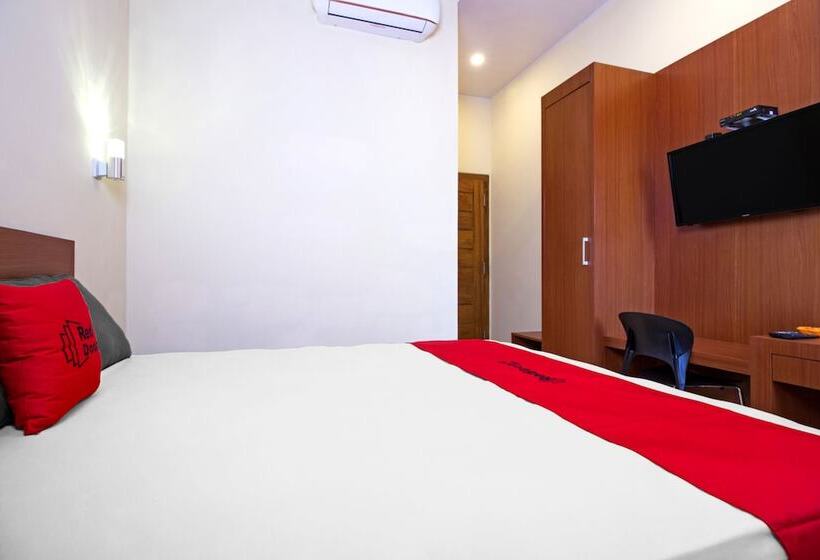 פנסיון Reddoorz Near Trans Studio Mall 2