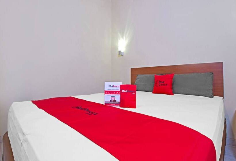 פנסיון Reddoorz Near Trans Studio Mall 2