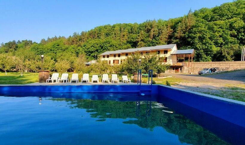 Restland Dilijan Family