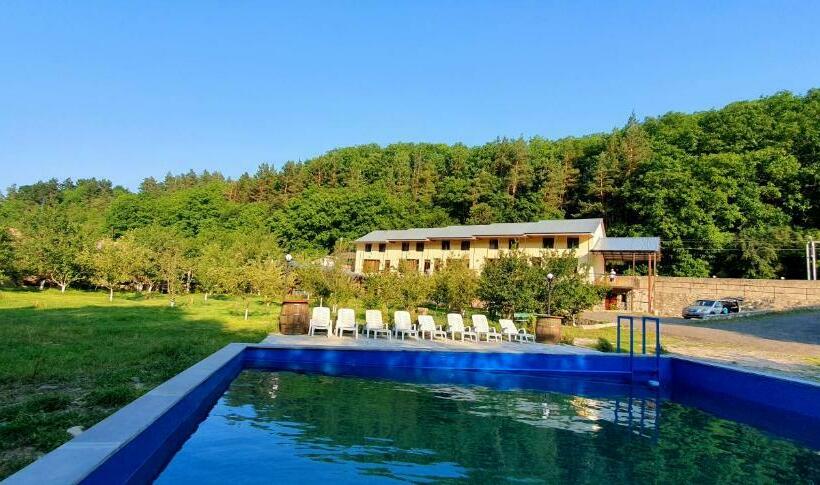 Restland Dilijan Family