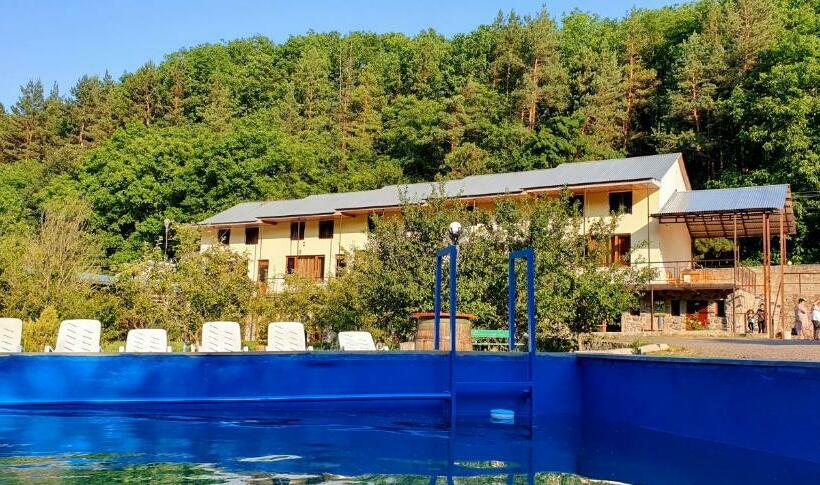 Restland Dilijan Family