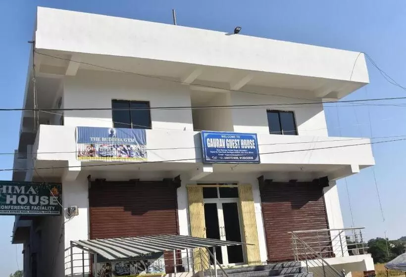 Retkeilymaja Gaurav Guest House