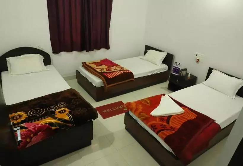 Retkeilymaja Gaurav Guest House