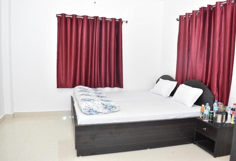 هاستل Gaurav Guest House