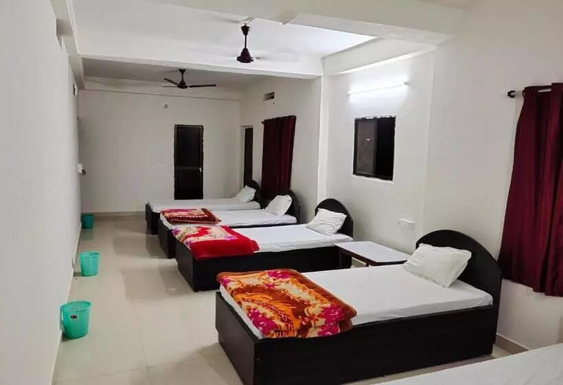 Retkeilymaja Gaurav Guest House