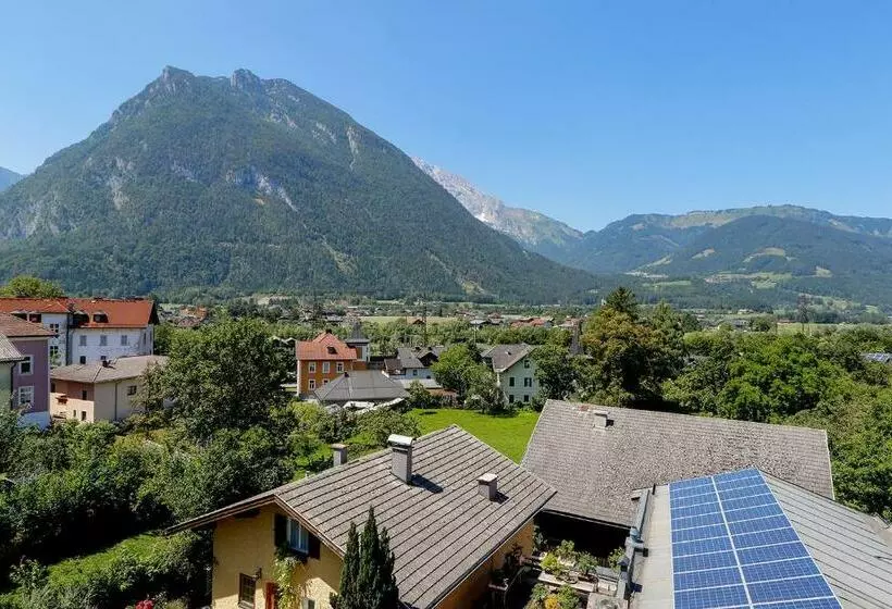 ベッドアンドブレックファースト Pension Café Maier