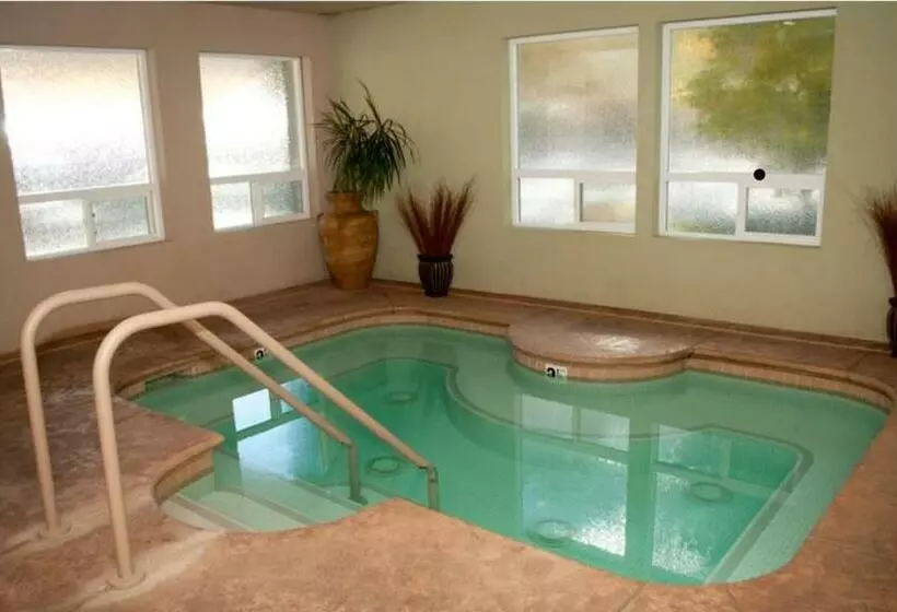 Getaways At The Lodge At Kingsbury Crossing