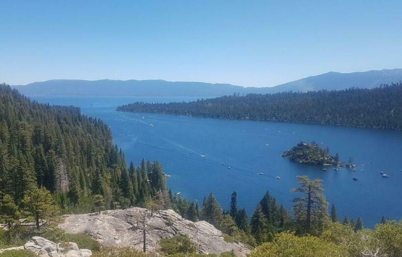 Getaways At The Lodge At Kingsbury Crossing