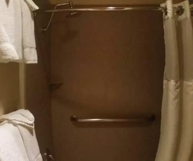 Getaways At The Lodge At Kingsbury Crossing