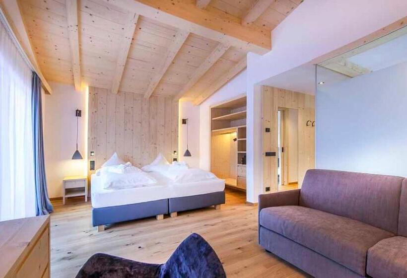 هتل Garni Broi Charme & Relax