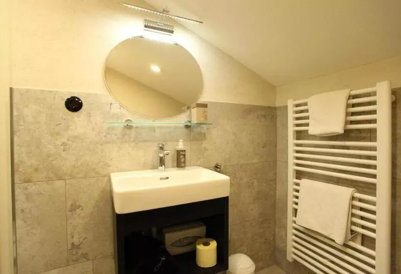 Hotelli Landhaus Bromm