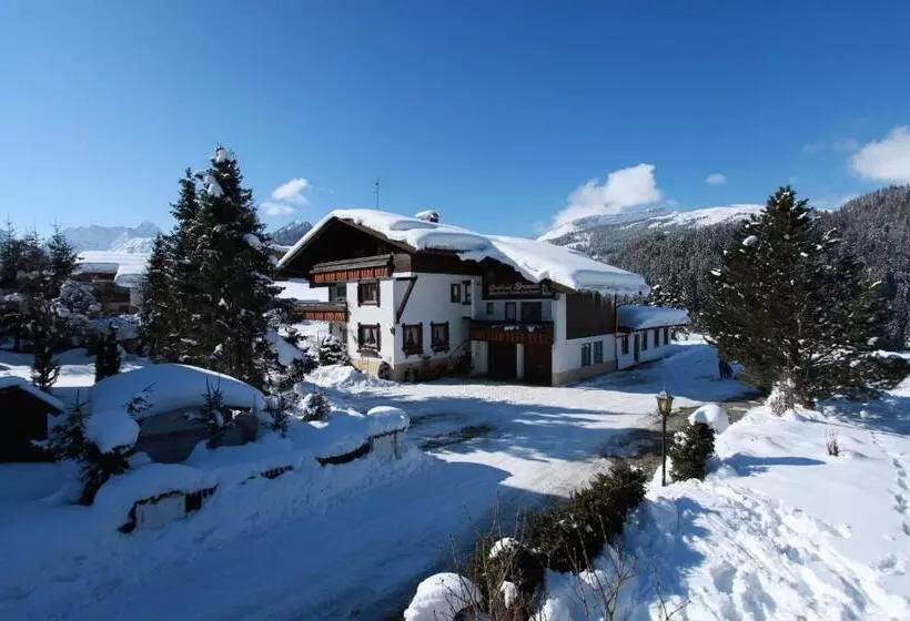 Hotelli Landhaus Bromm