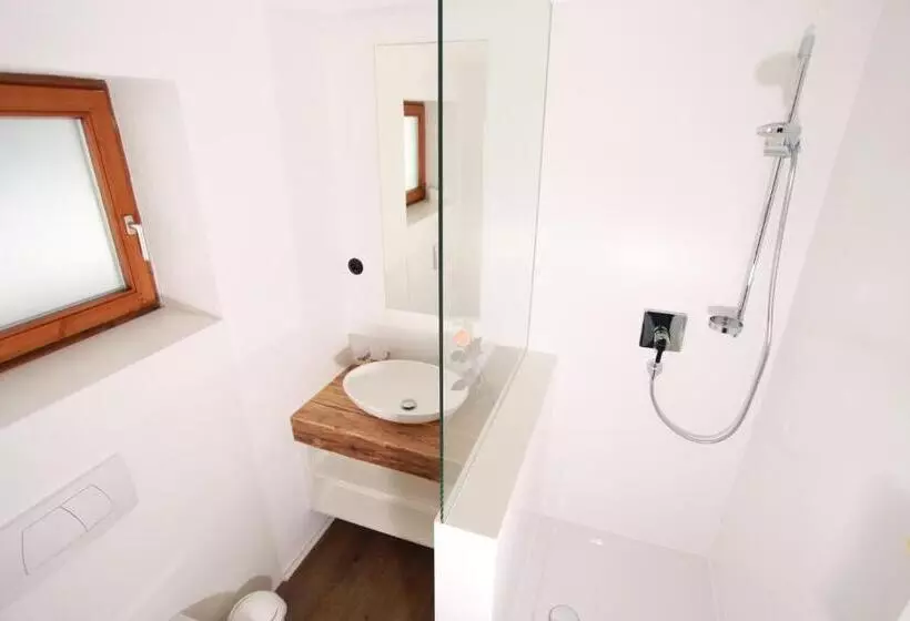 Hotelli Landhaus Bromm