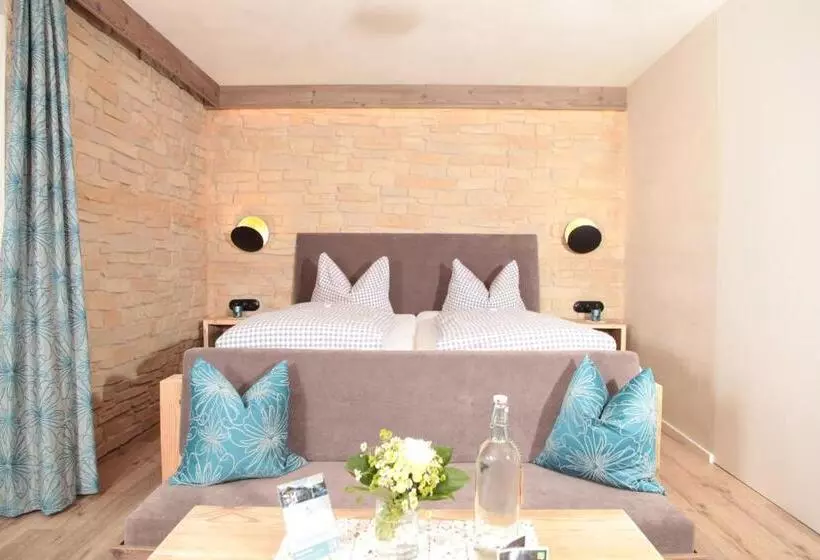 Hotelli Landhaus Bromm