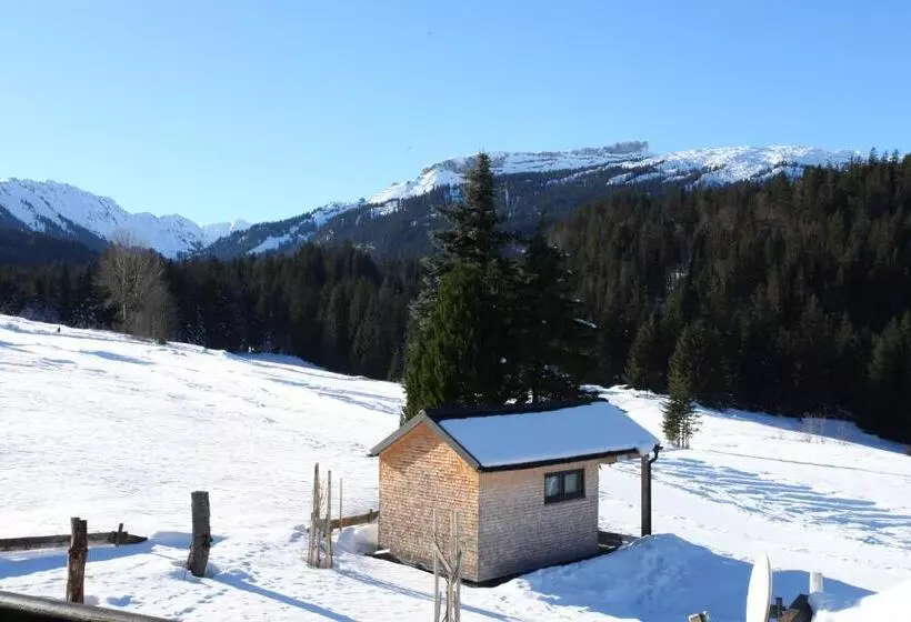 Hotelli Landhaus Bromm