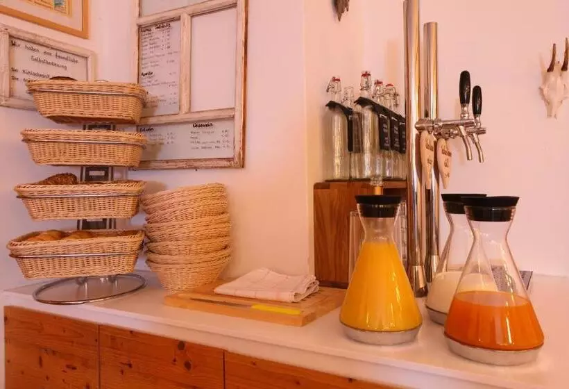 Hotelli Landhaus Bromm