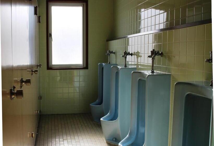 Пансион ホテル中の島別館