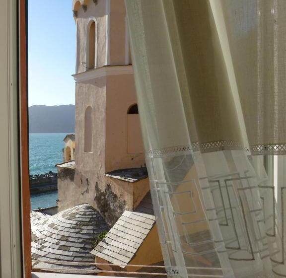 بنسيون Camere Nicolina