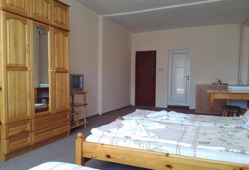 پانسیون Guest House Diamant