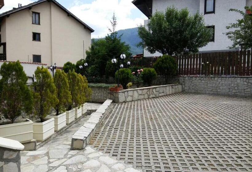 پانسیون Guest House Ela