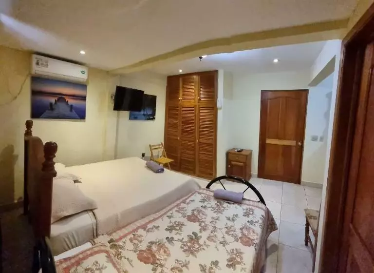 پانسیون Hostal Bocas Tropical Paradise