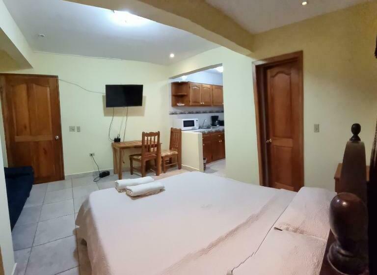 پانسیون Hostal Bocas Tropical Paradise