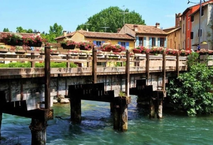 Пансион Le Finestre Su Borghetto