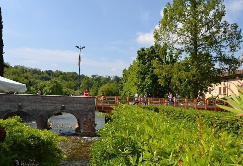 Пансион Le Finestre Su Borghetto