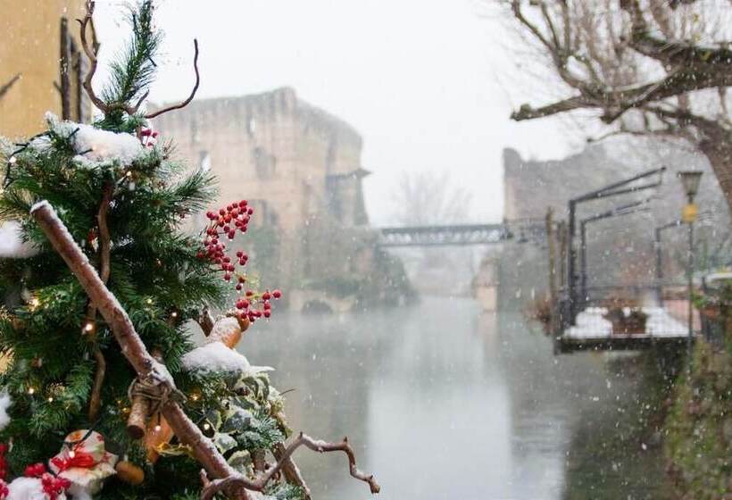 Пансион Le Finestre Su Borghetto