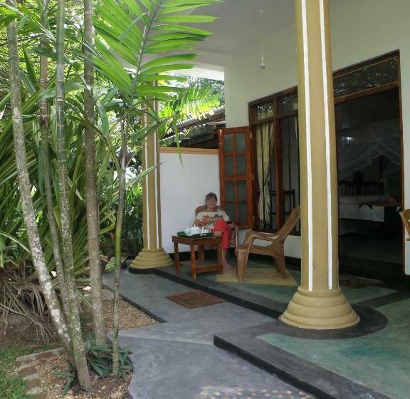 펜션 Minara Guest House