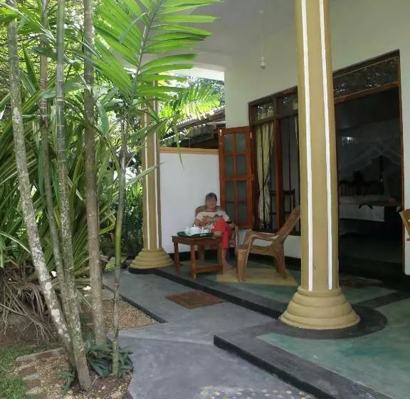 ペンション Minara Guest House