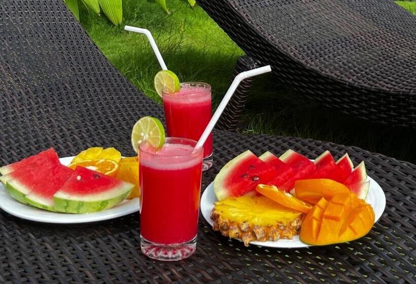 פנסיון Ocean View Tourist Guest House At Negombo Beach