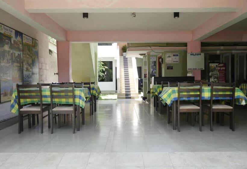 פנסיון Ocean View Tourist Guest House At Negombo Beach