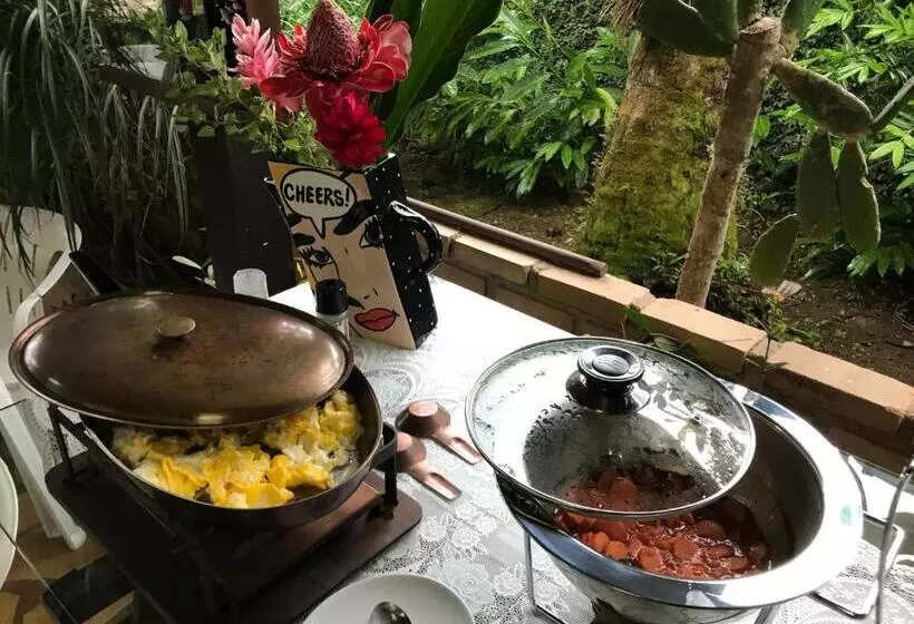 ペンション Pousada Chalé Suíço