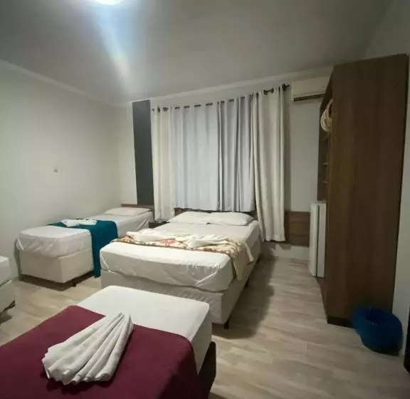 پانسیون Pousada Estrela Dalva