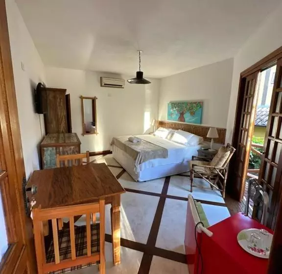 ペンション Pousada Villa Nina