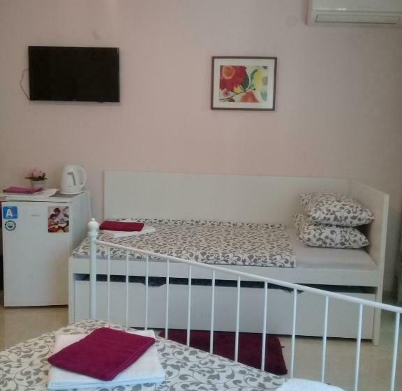 Pensionat Sandanski Peak Guest Rooms