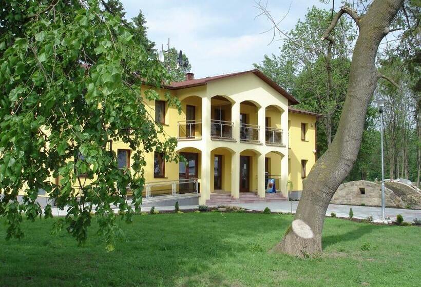 بنسيون Wellness Villa Liptov