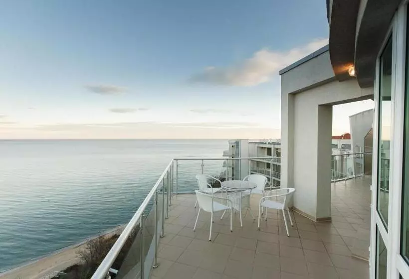 Silver Beach Apart Complex