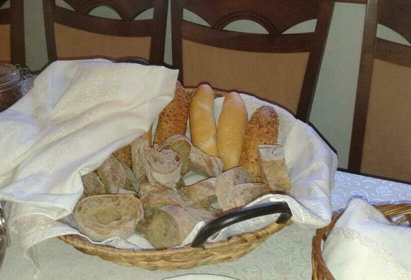 Tiffán's Pincészet és Panzió