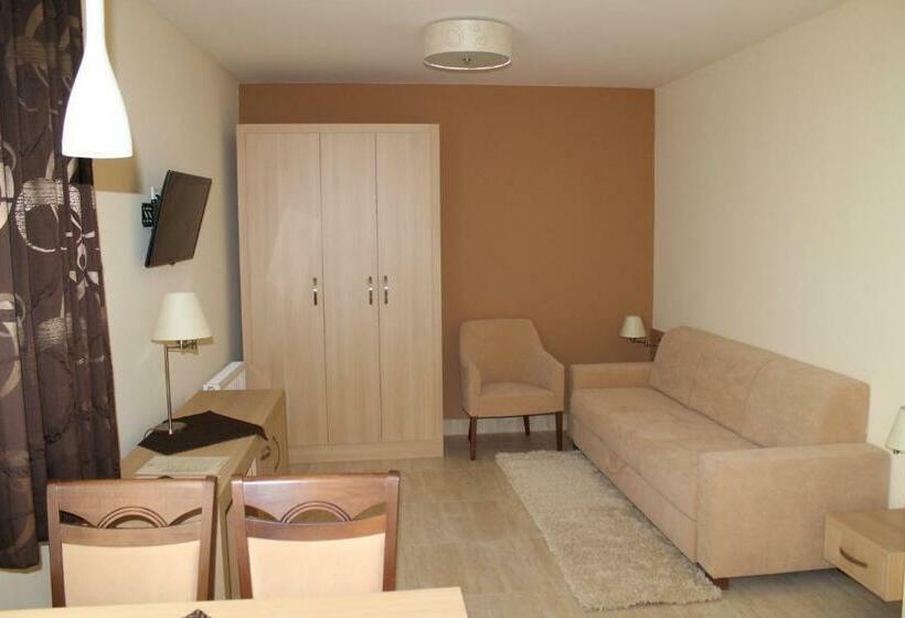 Tiffán's Pincészet és Panzió