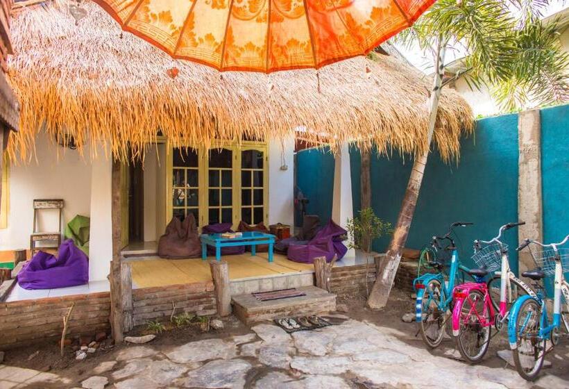 호스텔 La Boheme Mini