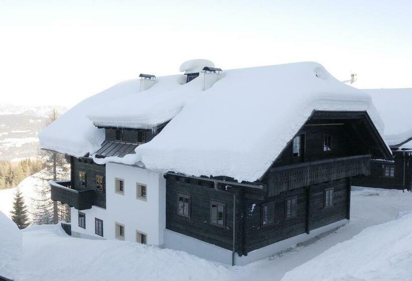 Alpenhäuser Marcius